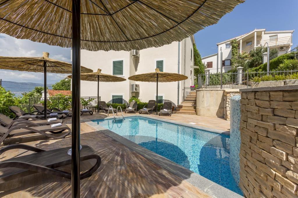 Apartment Carica Slatine Luaran gambar