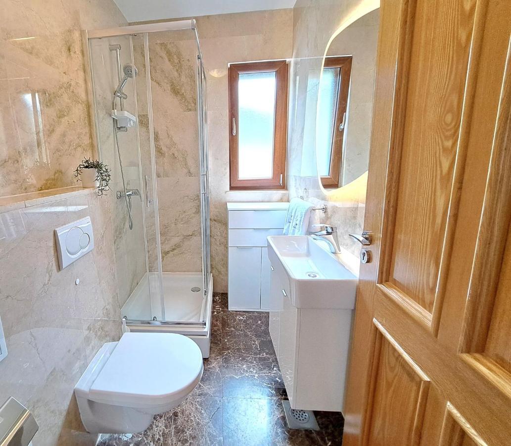 Apartment Carica Slatine Luaran gambar