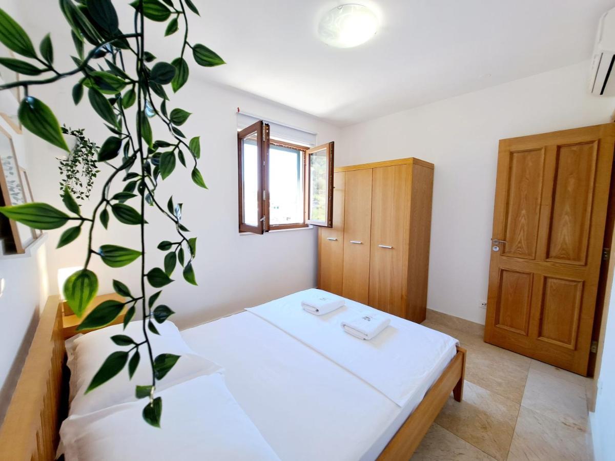 Apartment Carica Slatine Luaran gambar